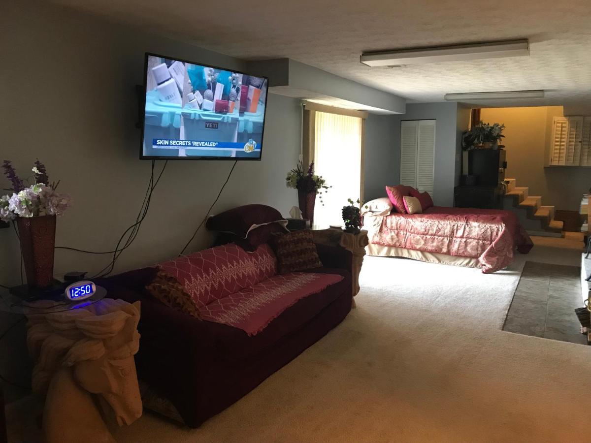 Lakeshore Retreat Bed & Breakfast Richmond Bagian luar foto